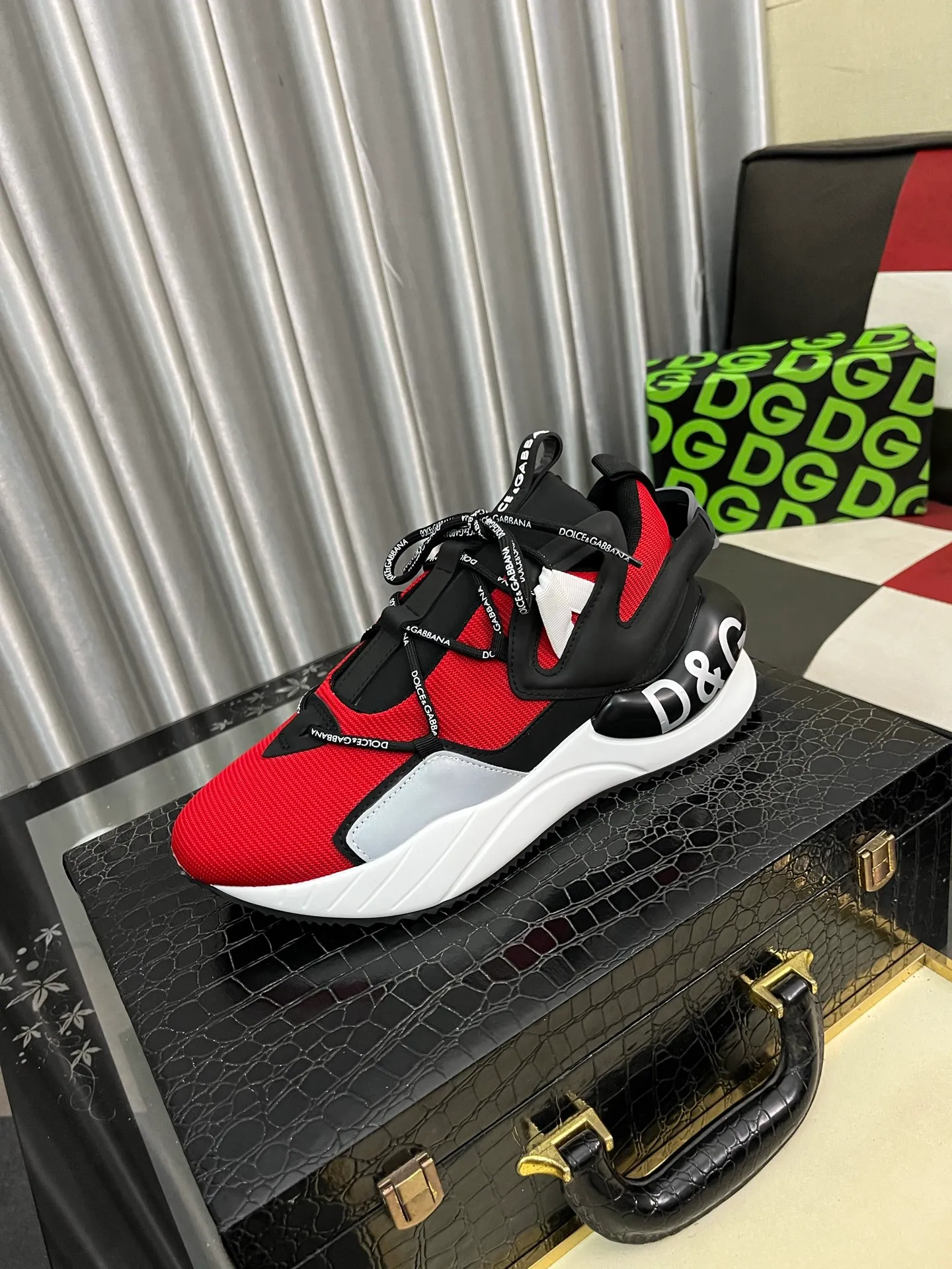 Men's men's shoes 💰540⌚️⌚️【DG～】couple casual shoes 2025z cabinet sales simultaneously 🔶Size: 35-46#️⃣ 🔷5 colors🔜The upper is made of multi-material splicing➕Mesh lining, comfortable and breathable, sole: original comfortable and wear-resistant outsole, ⚠️real thing📱photographed🎬real thing is better📢📢📢